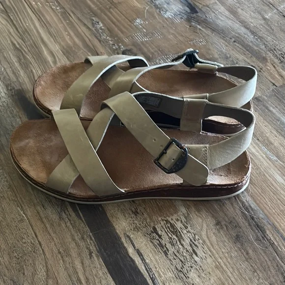 Chaco Women's Sandals - Beige - Picture 4 of 7